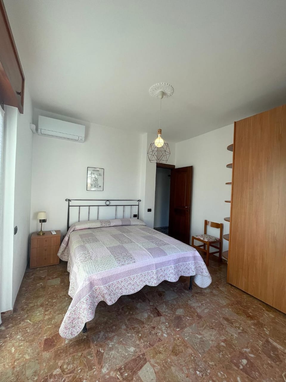 Balcony/Terrace, Bedroom, internet, air conditioner