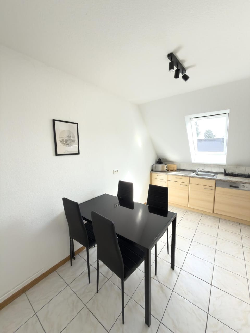 Kitchen or kitchenette, Seating area