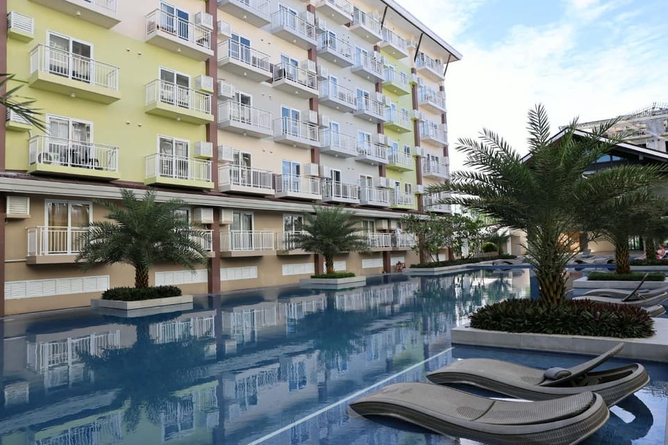 Condo Near Mactan Airport Apartment in Lapu-Lapu City