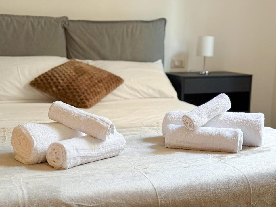 Luxury Penthouse - 5 min to Duomo 2 Apartment in Milan