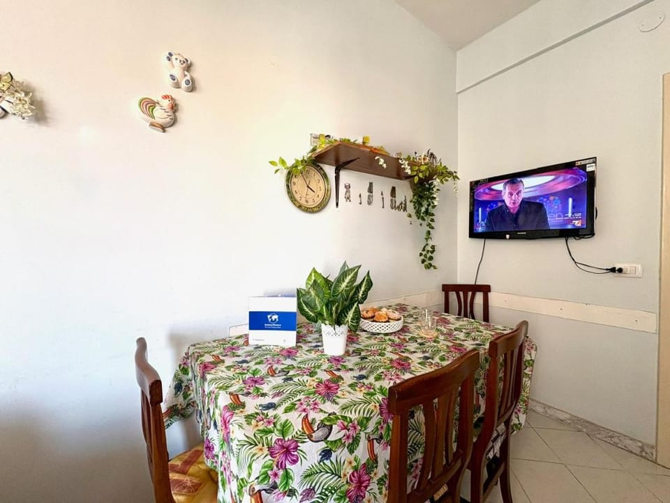 TV and multimedia, Dining area