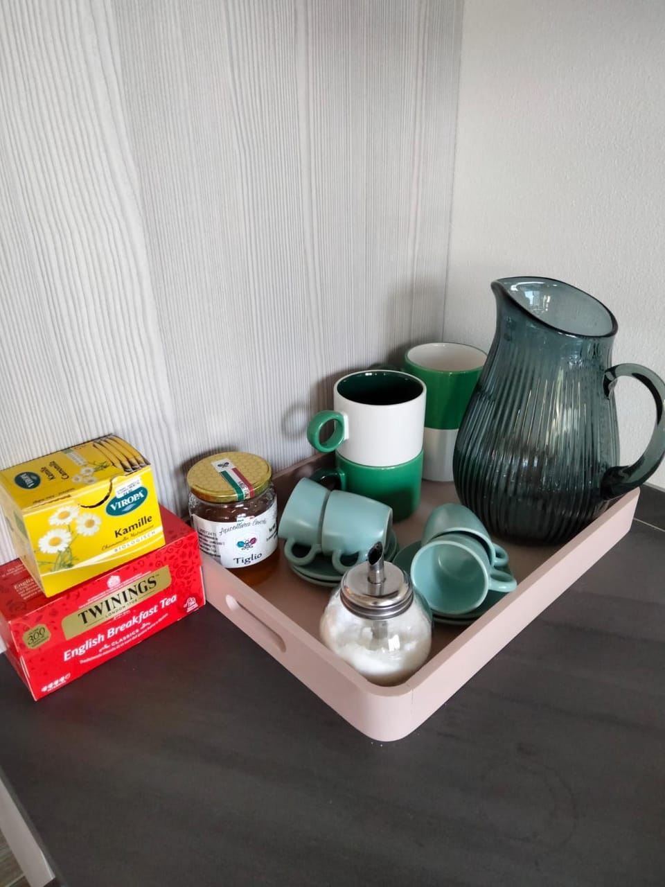 Coffee/tea facilities, Kitchen or kitchenette