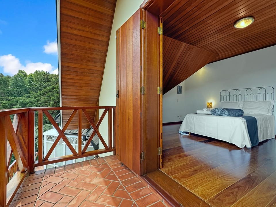 Bed, Balcony/Terrace, Photo of the whole room, Bedroom