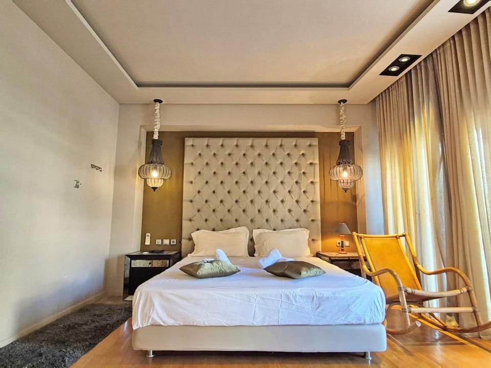 Modern Villa in the heart of Athens Riviera with garden Apartment in South Athens