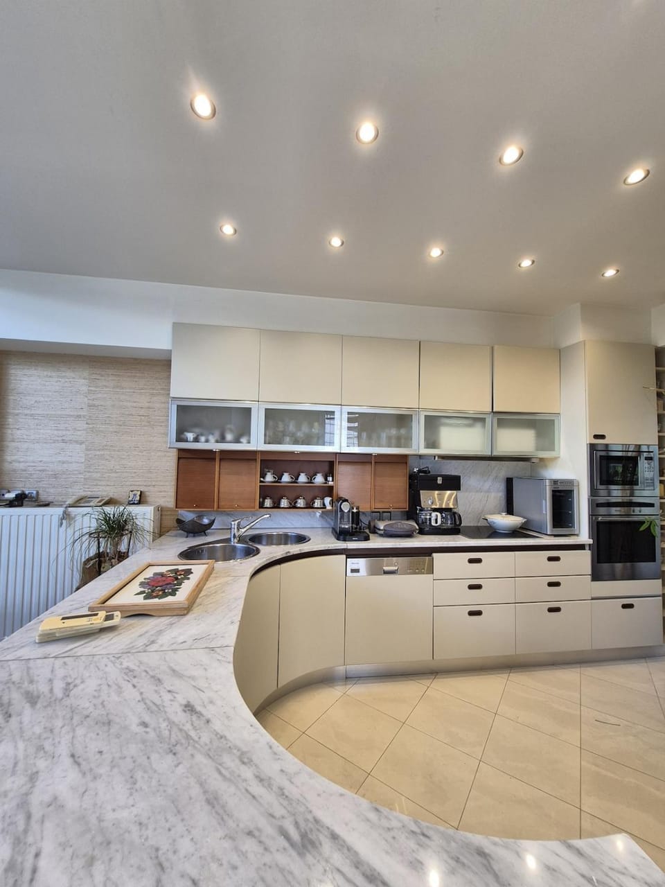 Modern Villa in the heart of Athens Riviera with garden Apartment in South Athens