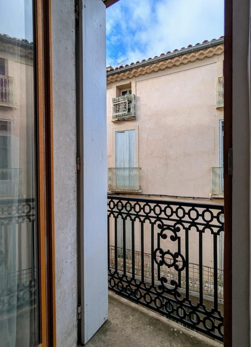 Day, View (from property/room), Balcony/Terrace, Street view