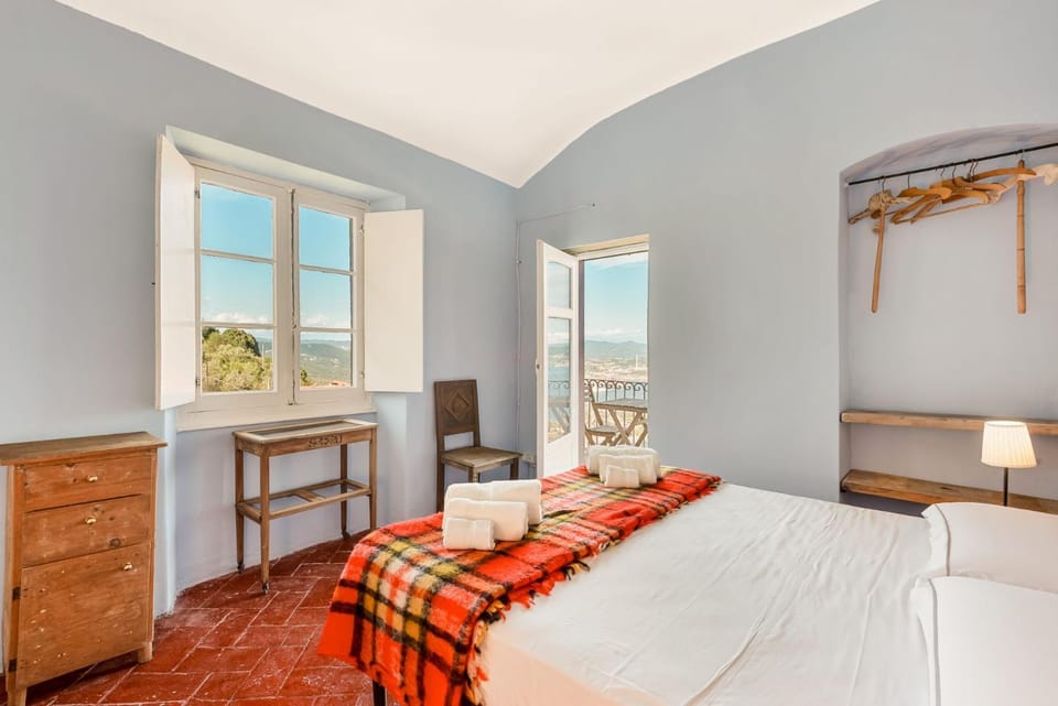 ilCeppo 5Terre Seaview Parking Apartment in La Spezia