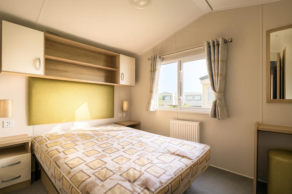 Bed, Bedroom, furniture