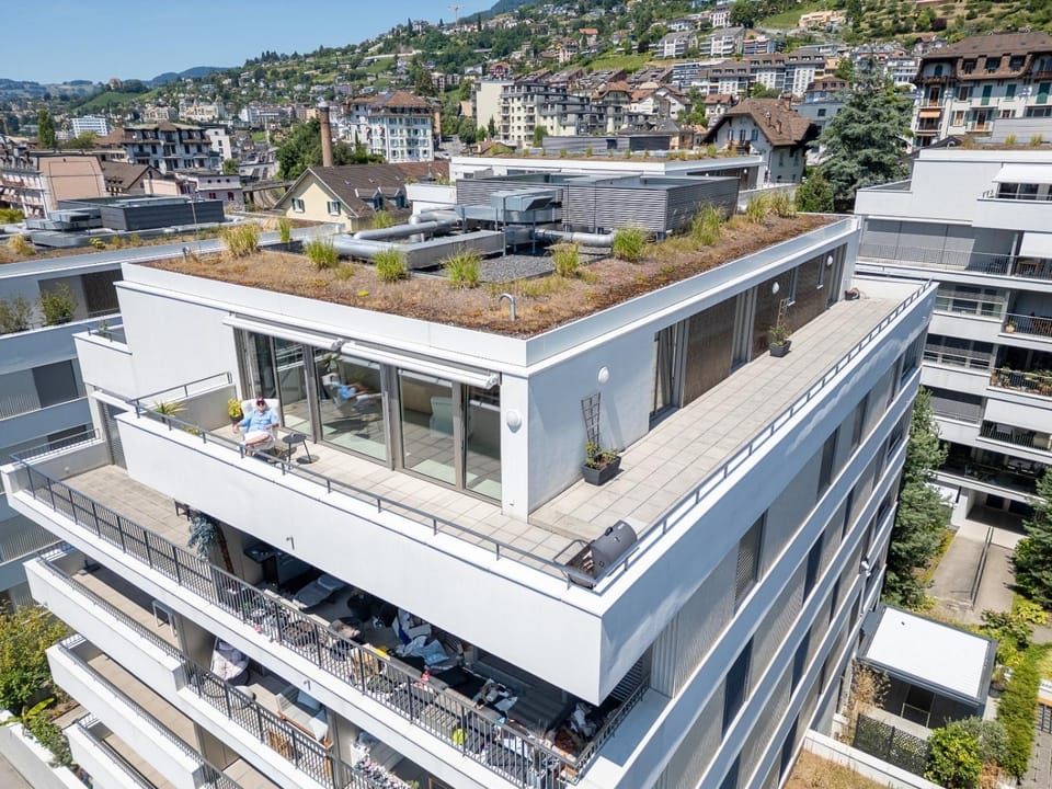 Property building, Neighbourhood, Bird's eye view, View (from property/room), Balcony/Terrace, Mountain view, Location