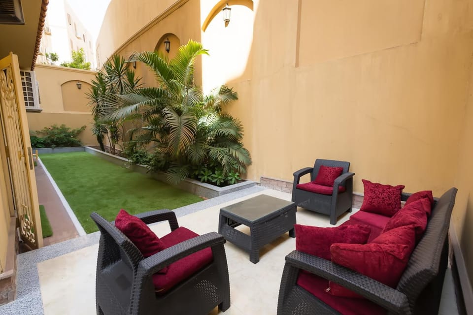 Day, Garden, Garden, Seating area, Garden view
