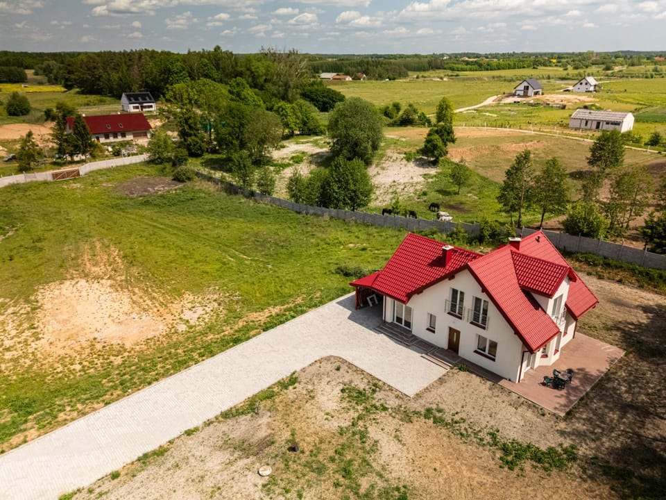 Property building, Neighbourhood, Bird's eye view, Garden
