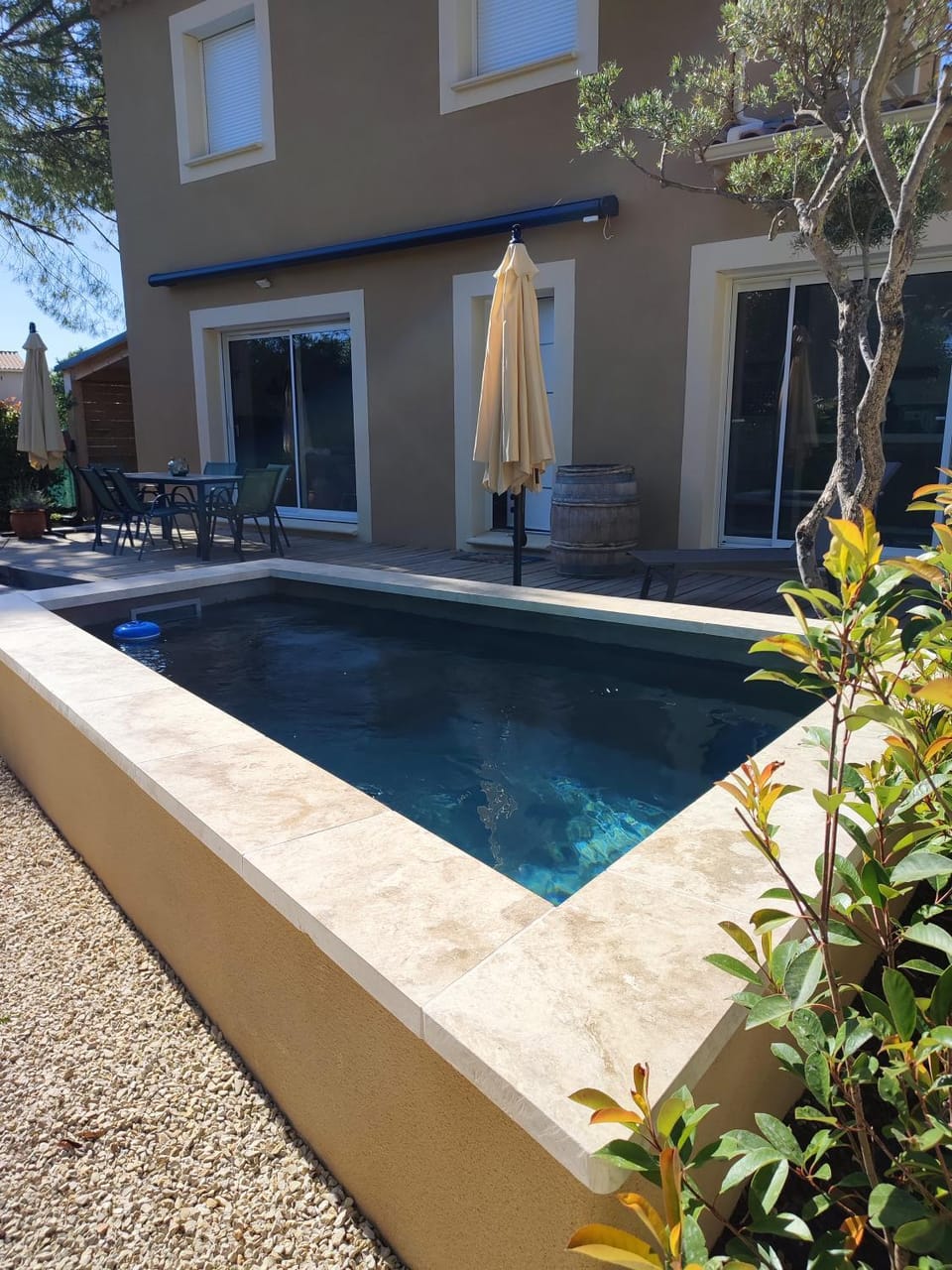 Le Picholine House in Mazan