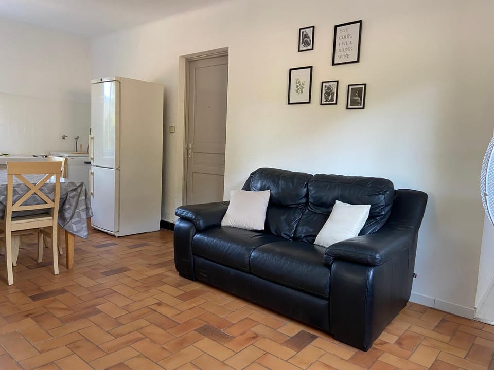 Domaine viticole au calme Réservation à la semaine House in Brignoles