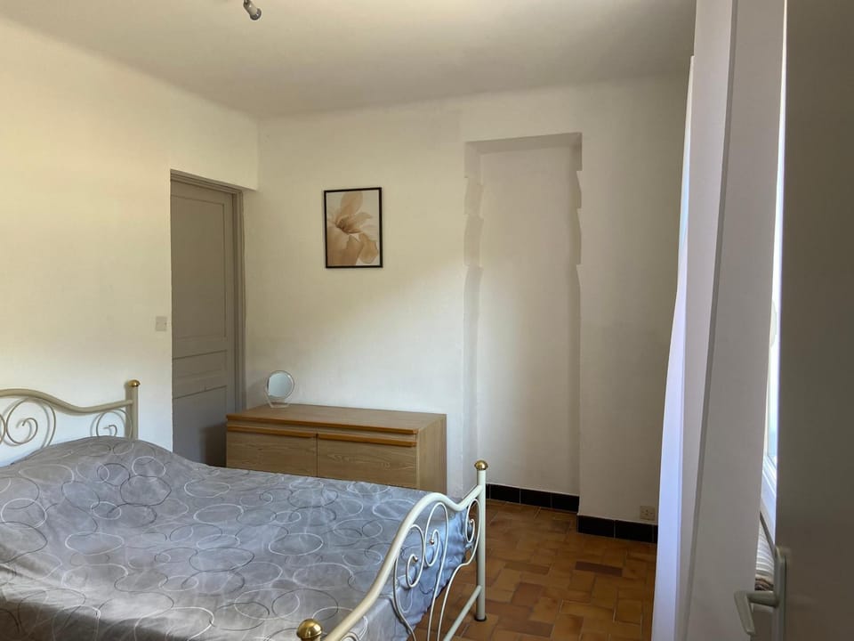 Domaine viticole au calme Réservation à la semaine House in Brignoles