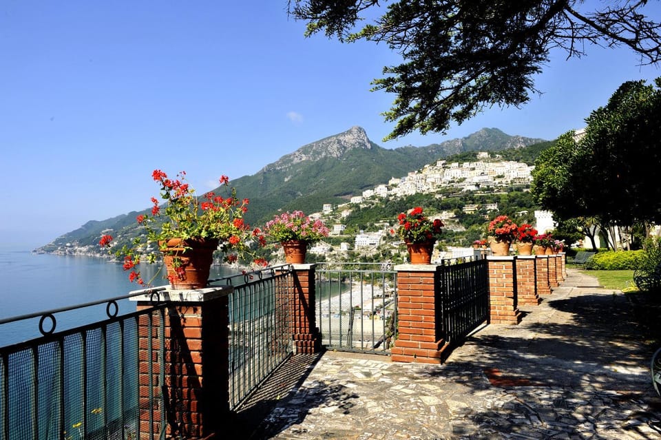 Nearby landmark, City view, Garden view, Landmark view, Mountain view, Sea view
