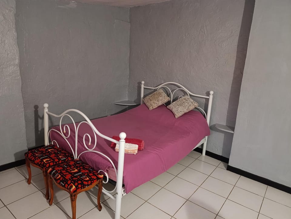 Good Knight Inn Apartment in Carcassonne