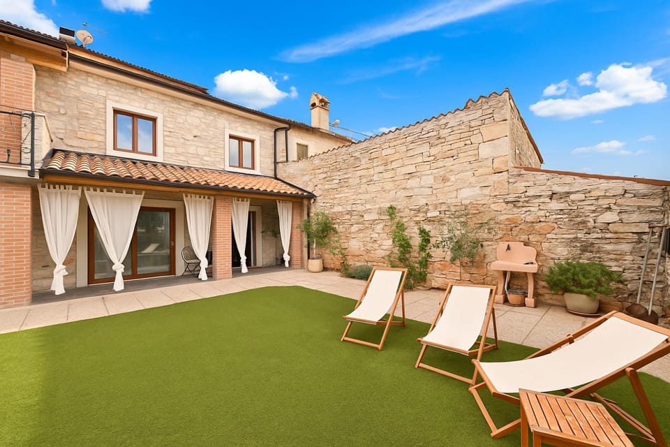 Camera Mora Bed and Breakfast in Istria County