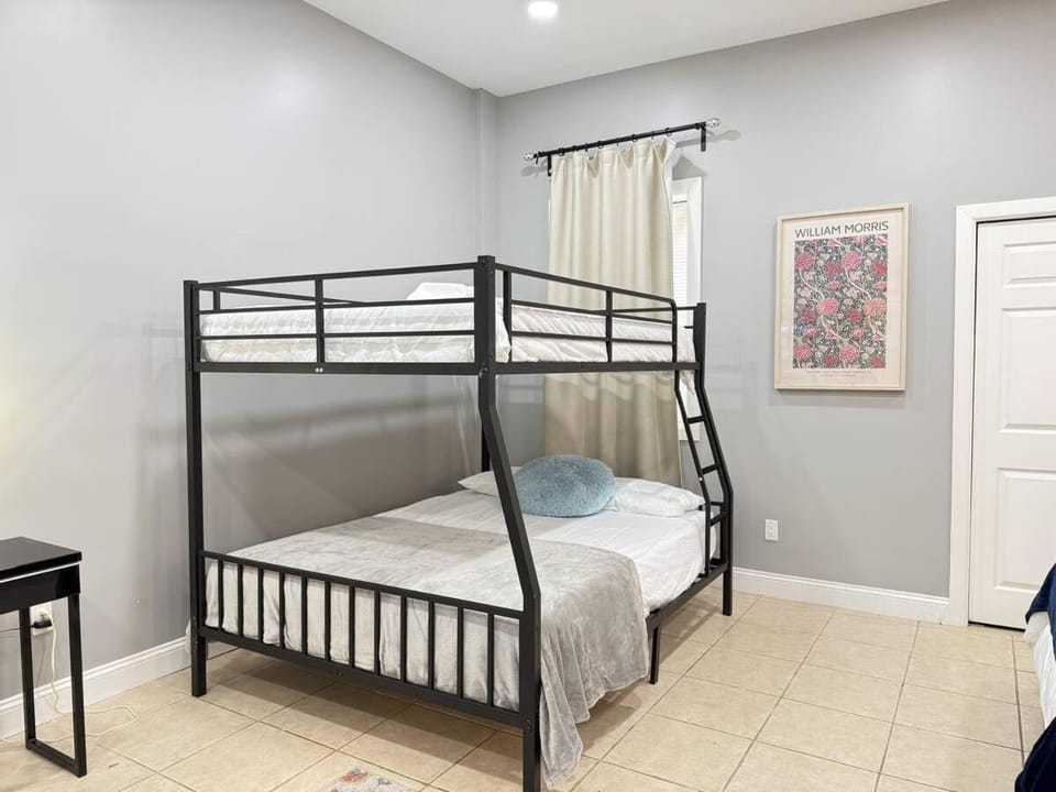 Bed, Photo of the whole room, Bedroom, bunk bed