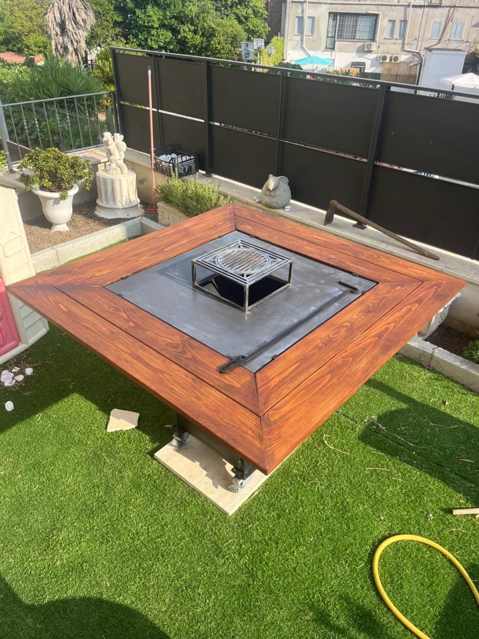 Patio, Garden view
