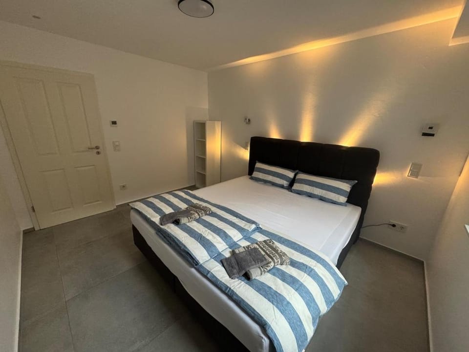 Neubau 2-Zi Wohnung - 15 min von Köln Apartment in Cologne