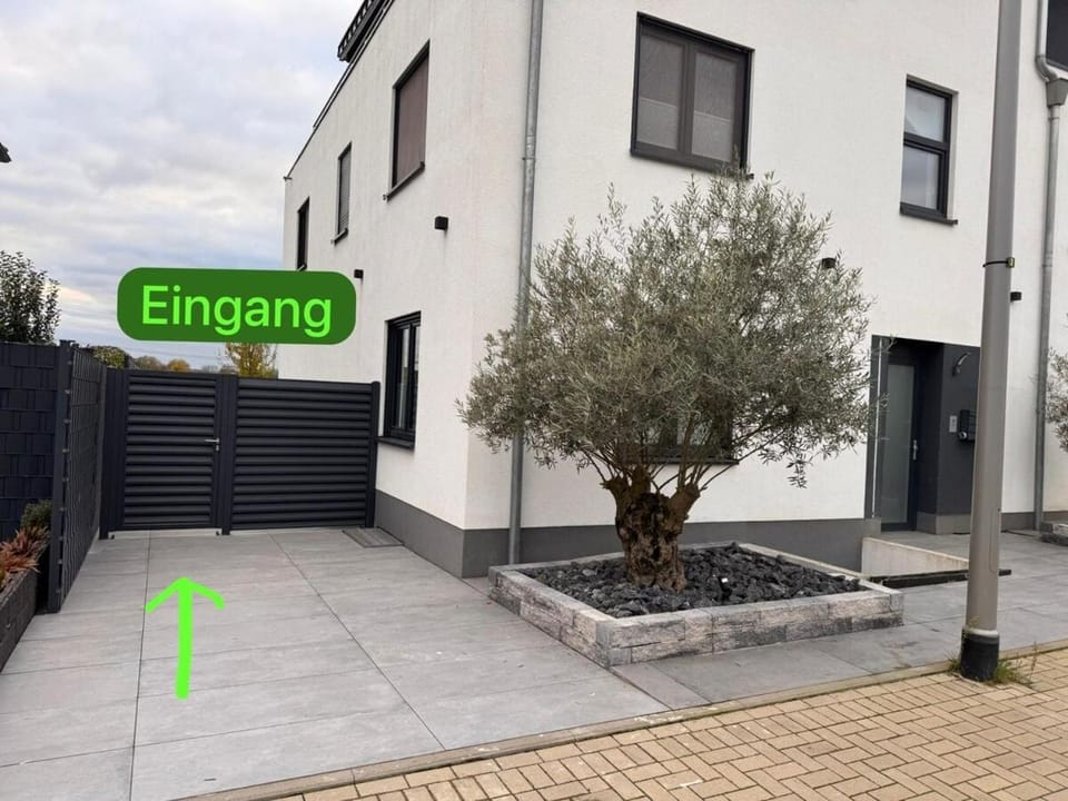 Neubau 2-Zi Wohnung - 15 min von Köln Apartment in Cologne