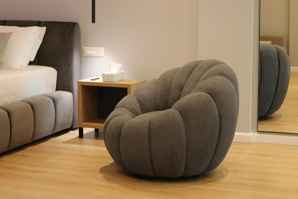 Seating area, furniture