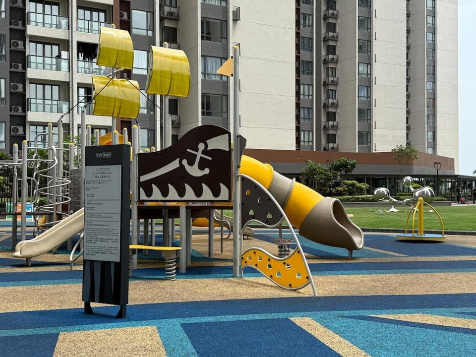 R&F Infinity seaview - studio with balcony Apartment in Johor Bahru