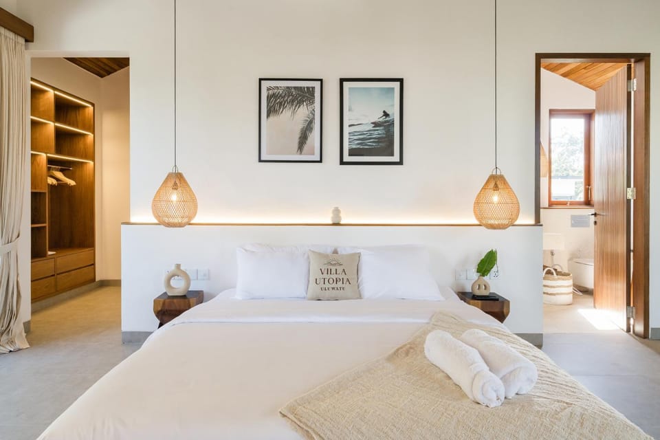 Bed, Bedroom, air conditioner