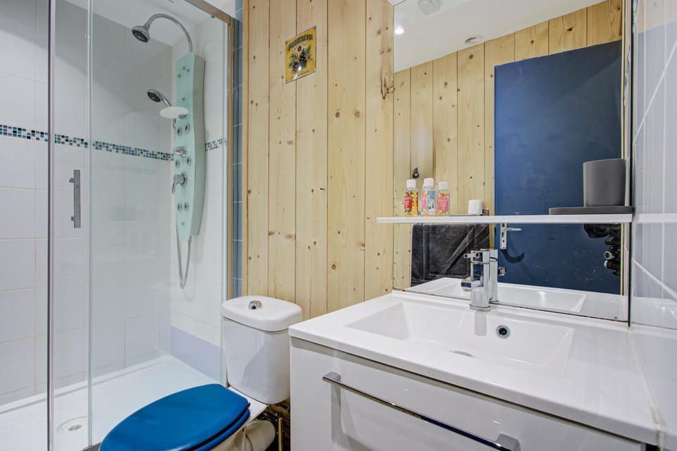 Bathroom, Other