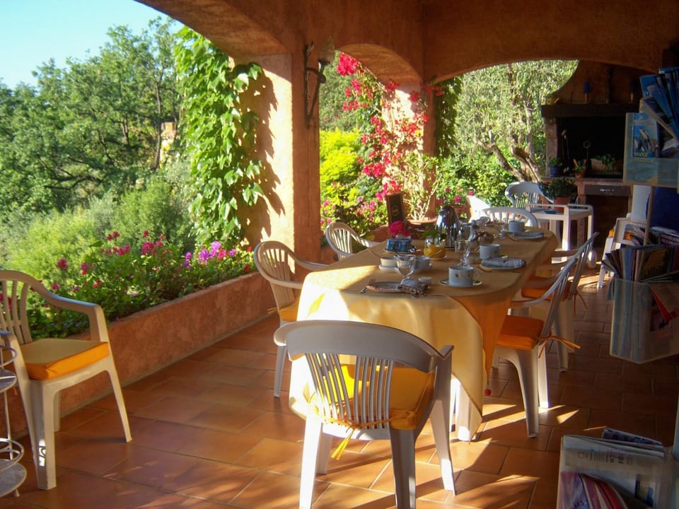 Garden view, Breakfast