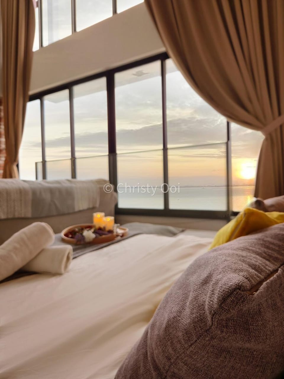 Bed, Living room, Sea view