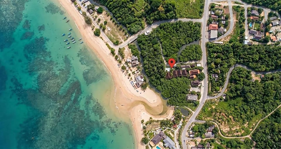 Nearby landmark, Day, Neighbourhood, Natural landscape, Bird's eye view, Beach, City view, Sea view, Street view