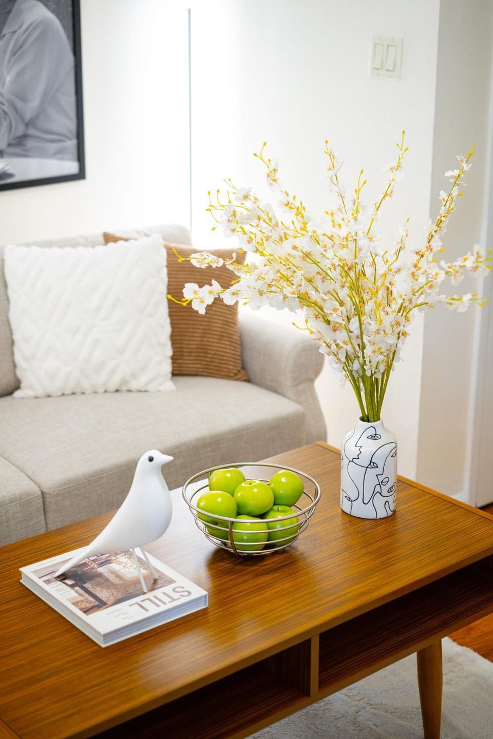 Living room, Decorative detail, Seating area