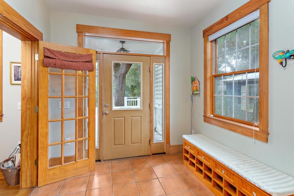 607 May Joe Street House in Saint Simons Island