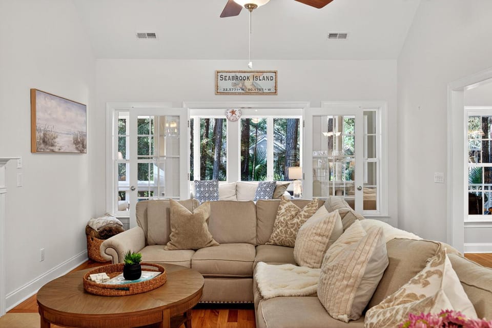 OF2737: 2737 Old Forest Drive House in Seabrook Island