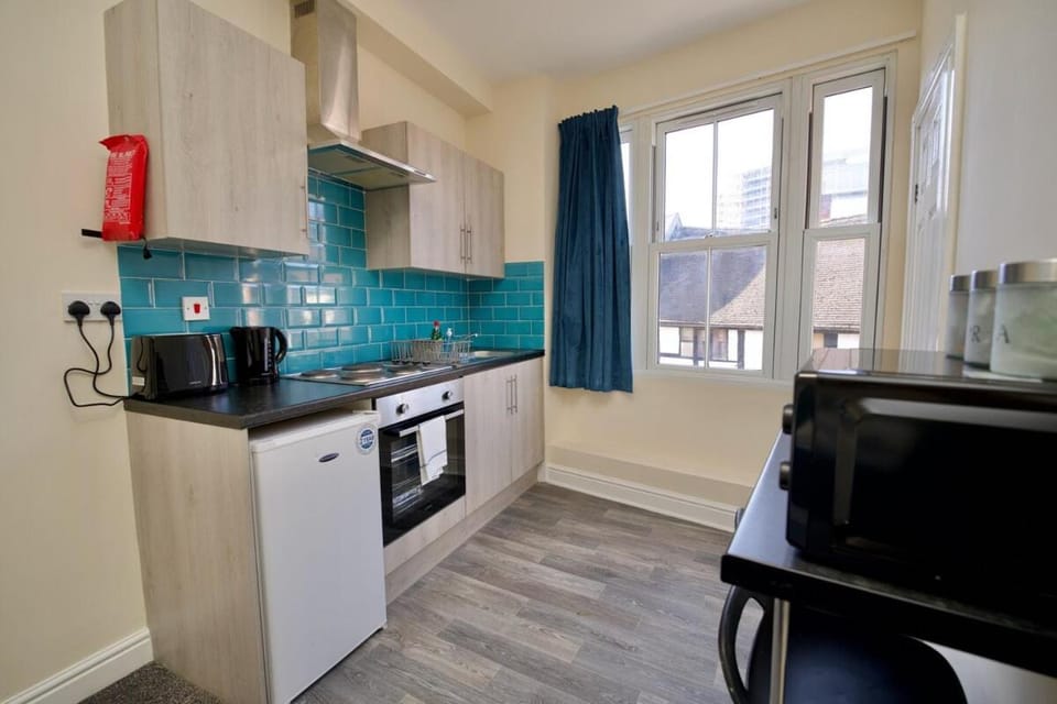 Belgrade Lodge Studio 3 - Parking, WiFi, Netflix Apartment in Coventry