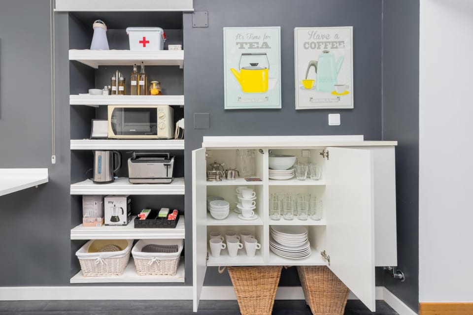 Kitchen or kitchenette