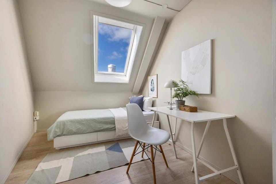 Top-Floor Gem with City Views Apartment in Bergen
