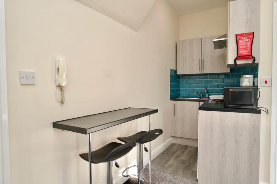Belgrade Lodge Studio 7 - City Centre, WiFi, Free Netflix, Parking Apartment in Coventry