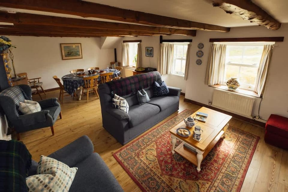 Charming Upper Solva Cottage by Beaches and Harbour House in Saint Davids