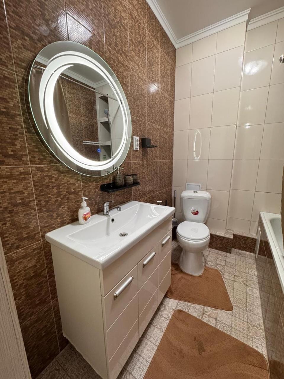 Shower, Bathroom, bidet