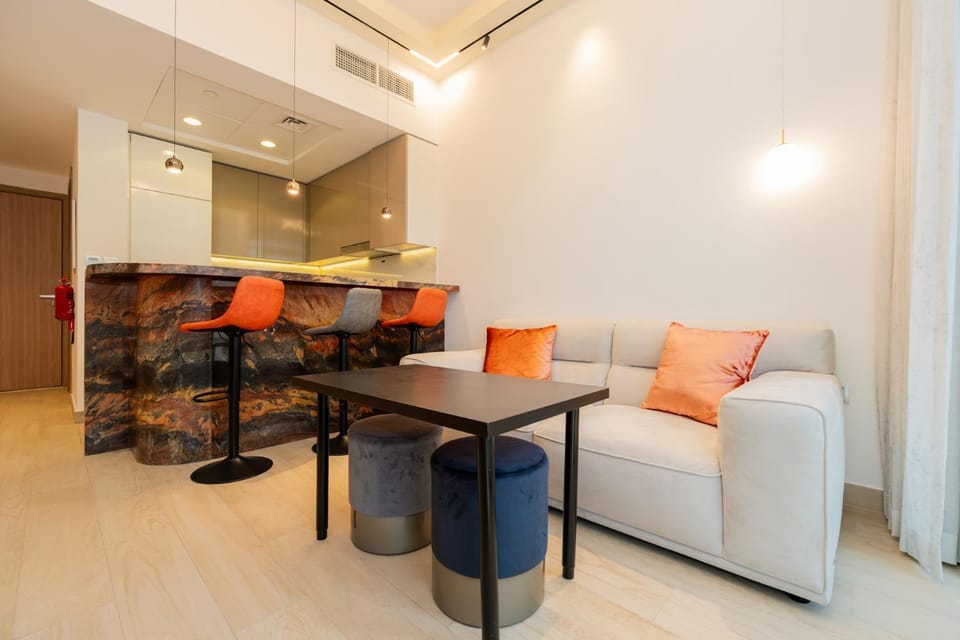 Kitchen or kitchenette, Living room, Seating area, Dining area, air conditioner