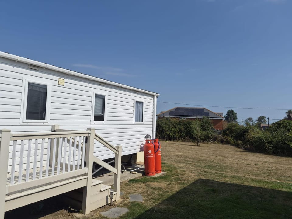Poppy Caravan Apartment in Leysdown-on-Sea