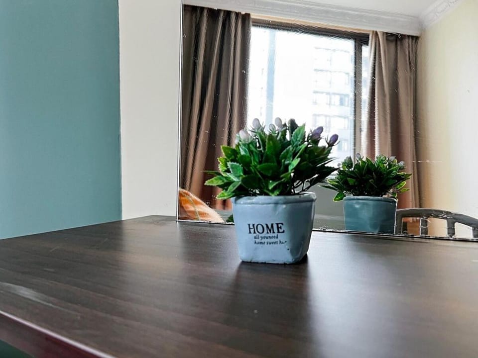 Large and Strategic Rasuna Apt 3BR with WiFi &Pool Apartment in South Jakarta City