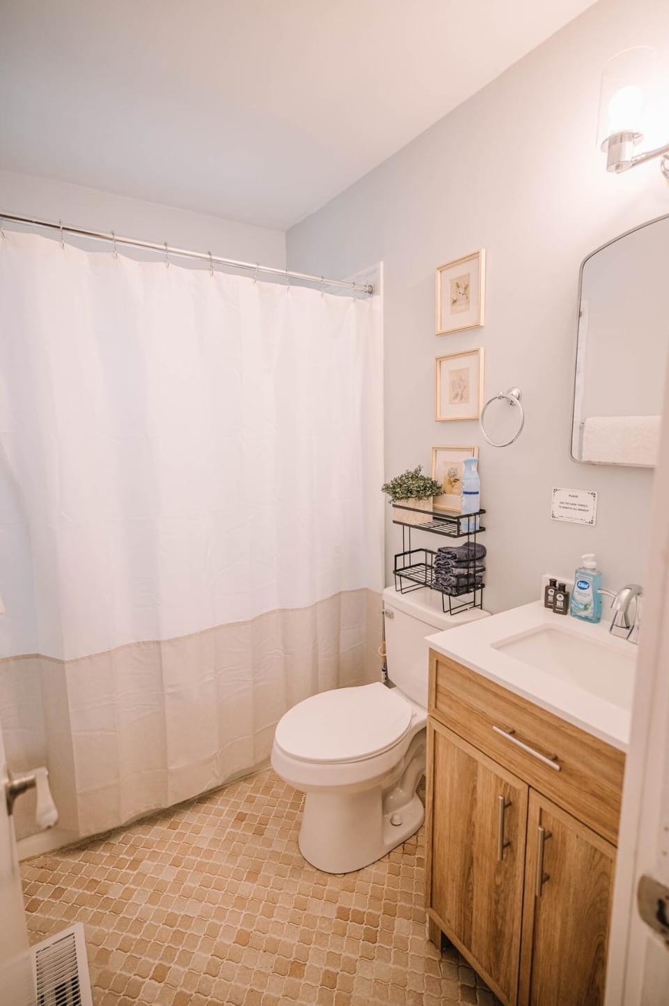 Cozy midtown 3 bedroom 1 bath House in Danville