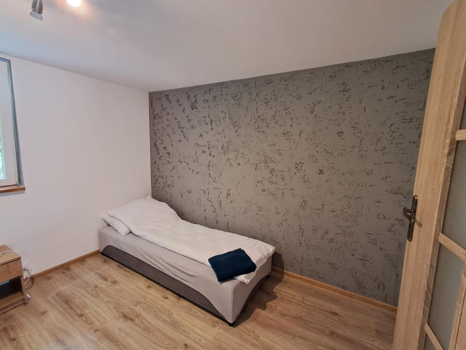 Pokoje Gościnne Kurza Zagroda 2 Apartment in Lower Silesian Voivodeship