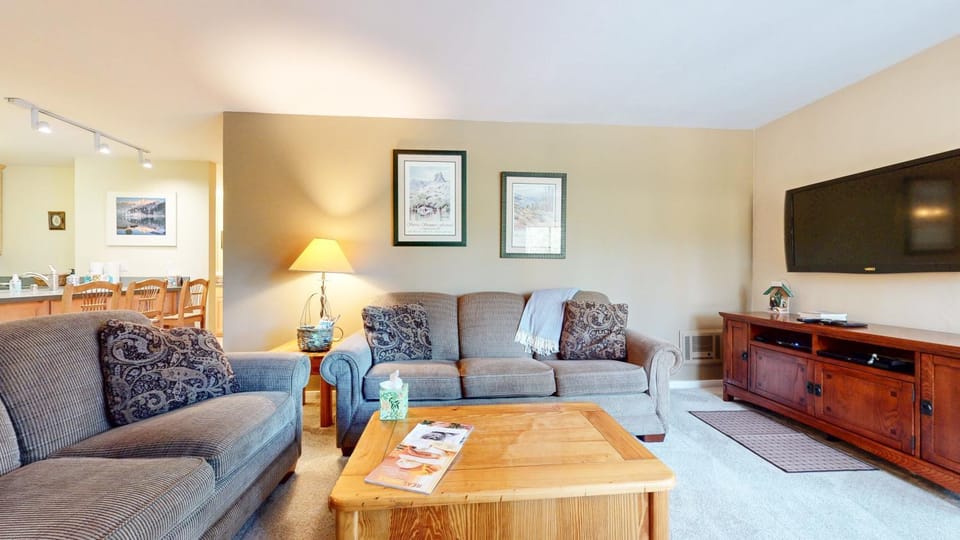 Summit #243 condo Apartment in Mammoth Lakes