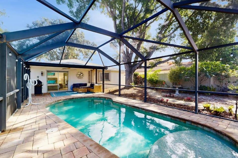 Playa de Sol House in Naples Park