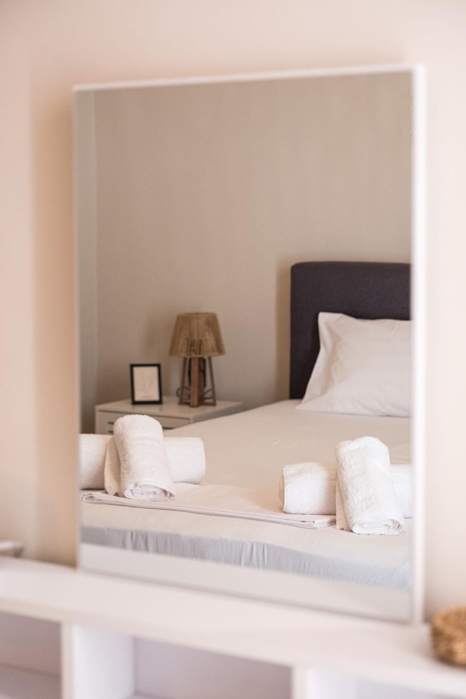 Bed, Photo of the whole room, Bedroom, towels
