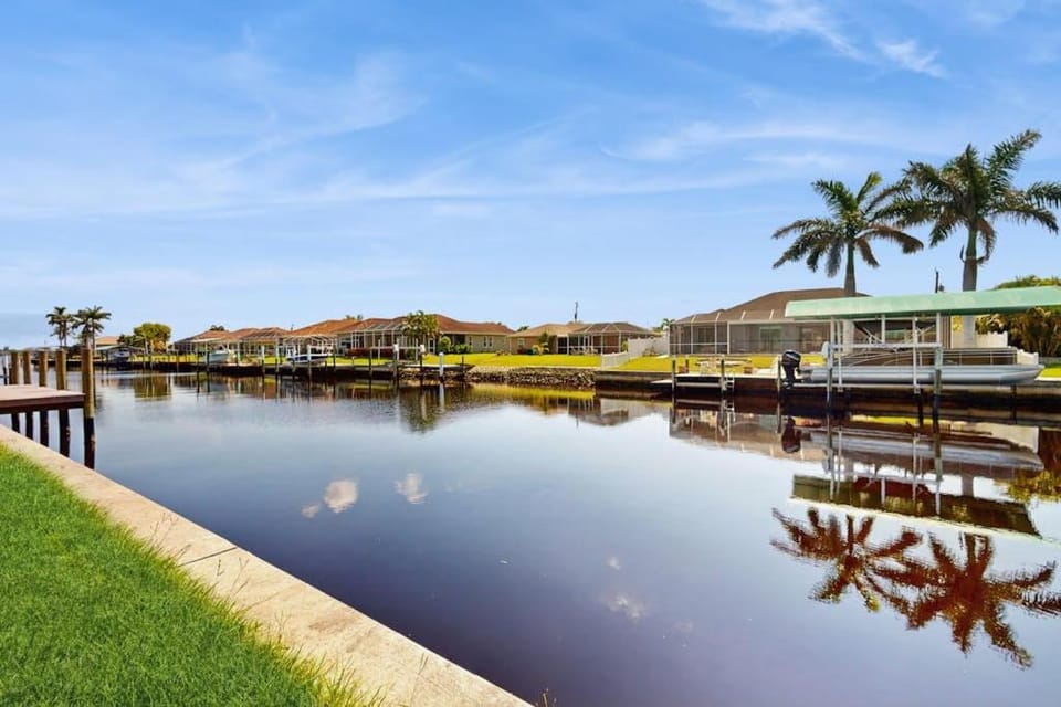 Sea Clarity House in Gulf Cove